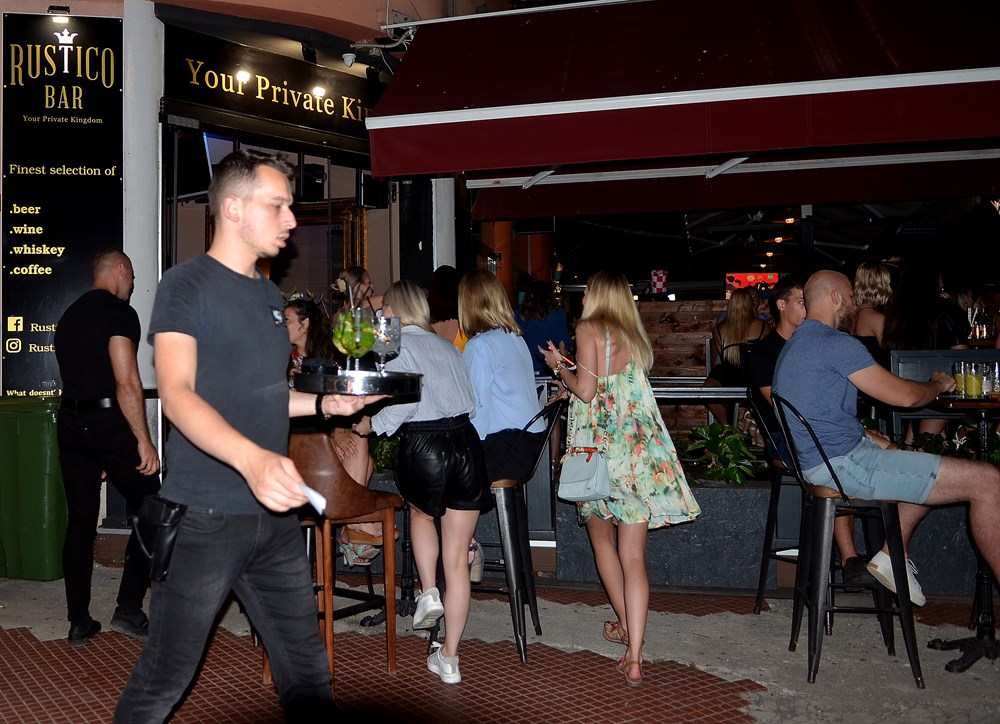 Noćni život u Puli (Snimila Ružica Koraca)